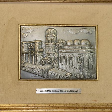 Apartamento Al Palazzo Del Principe Al Massimo Palermo Exterior foto