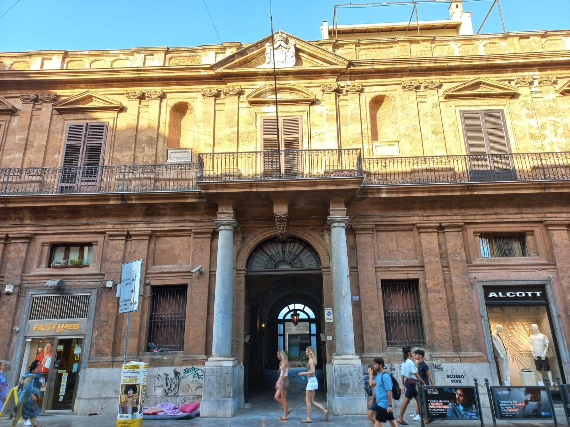 Apartamento Al Palazzo Del Principe Al Massimo Palermo Exterior foto