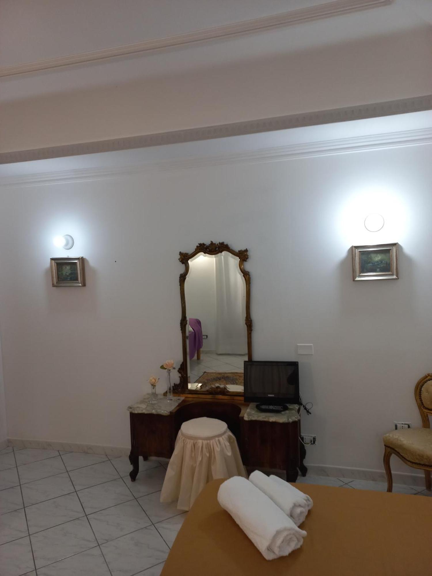 Apartamento Al Palazzo Del Principe Al Massimo Palermo Exterior foto