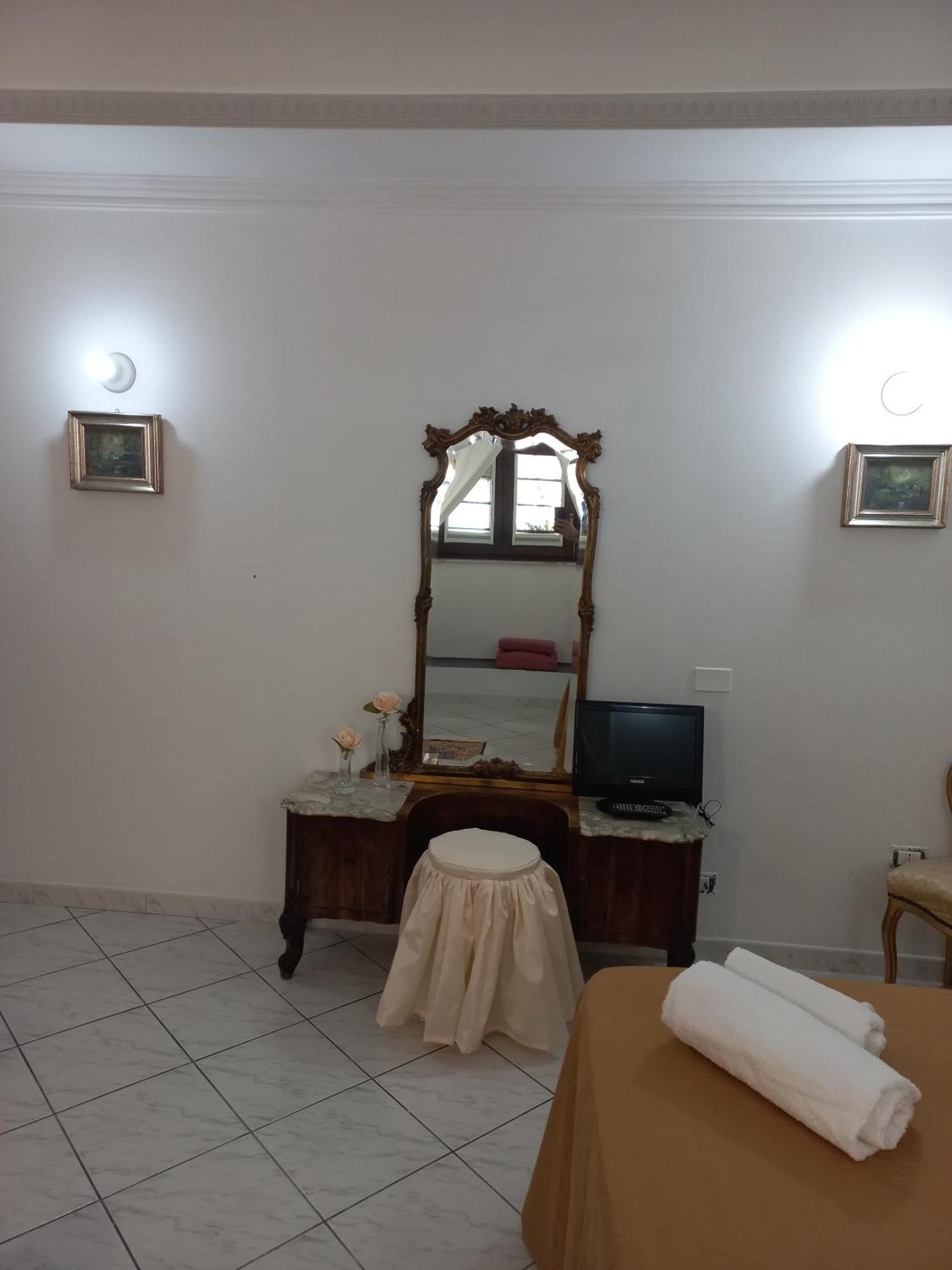 Apartamento Al Palazzo Del Principe Al Massimo Palermo Exterior foto