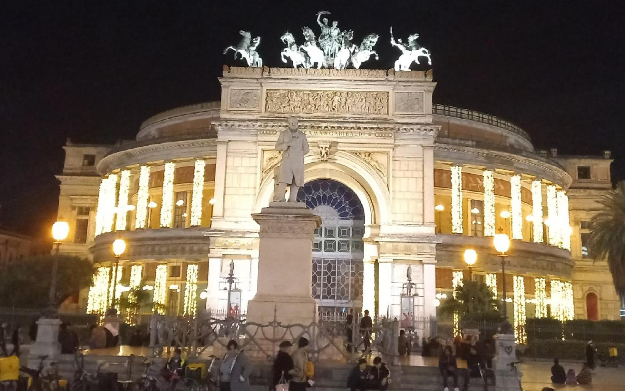 Apartamento Al Palazzo Del Principe Al Massimo Palermo Exterior foto